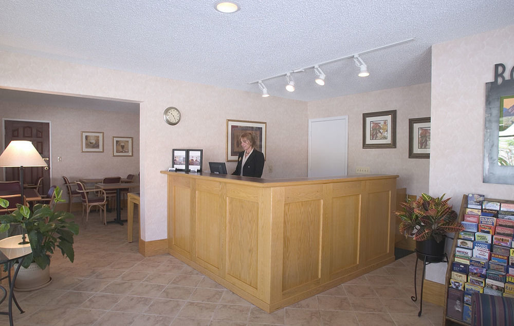Boulder University Inn Interno foto